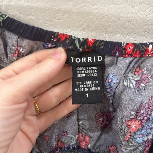 EUC TORRID Brand Flower Floral Print Tank Top Plus Size 1x Navy Red - Picture 8 of 8